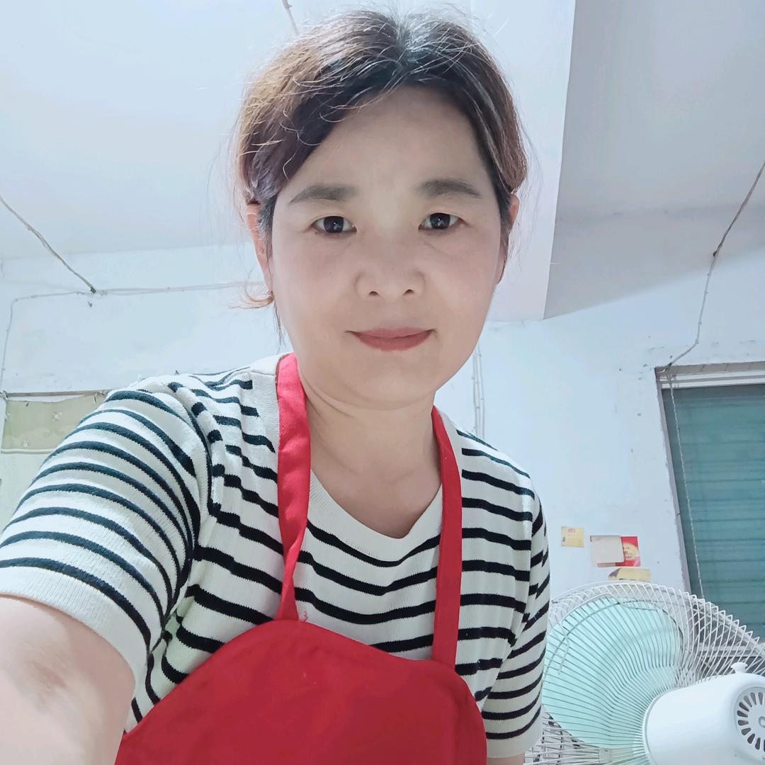 努力（白班保姆）