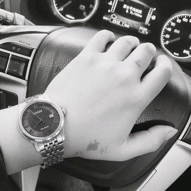 没有背景……只有背影