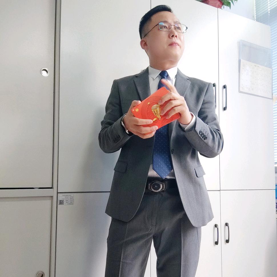 以朋友的身份去爱你