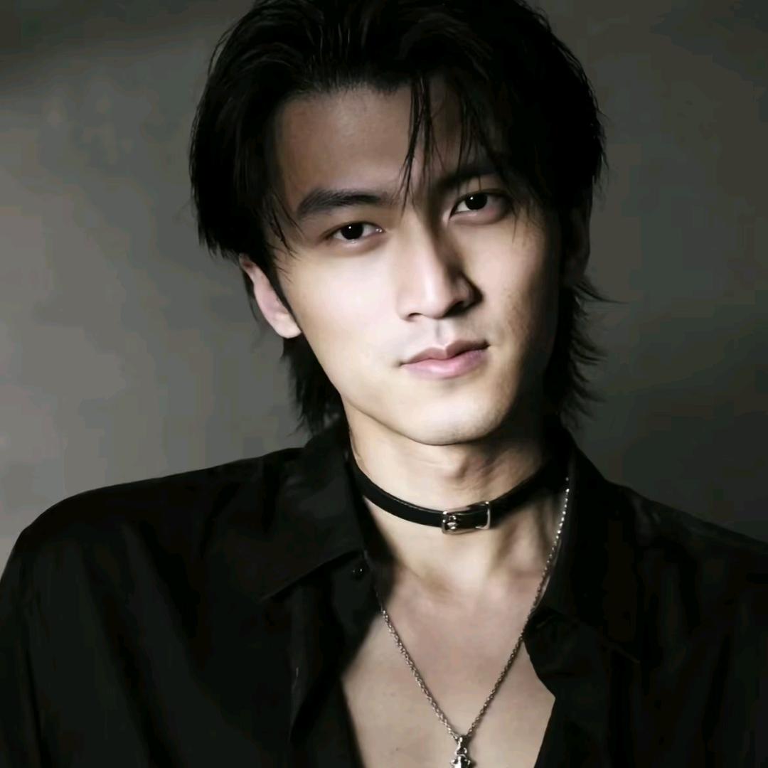 指尖旋律╮演奏了谁的悲伤