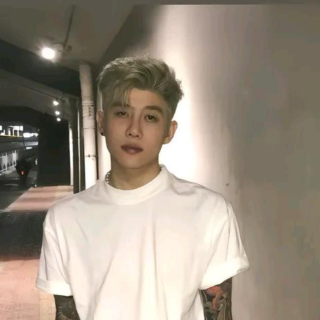 @。