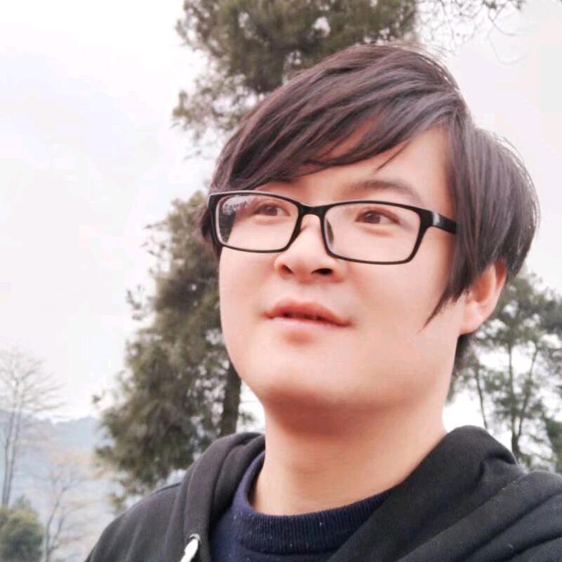 依稀人影在，只是红颜改