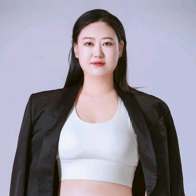 庭若瑜伽莉莉老师