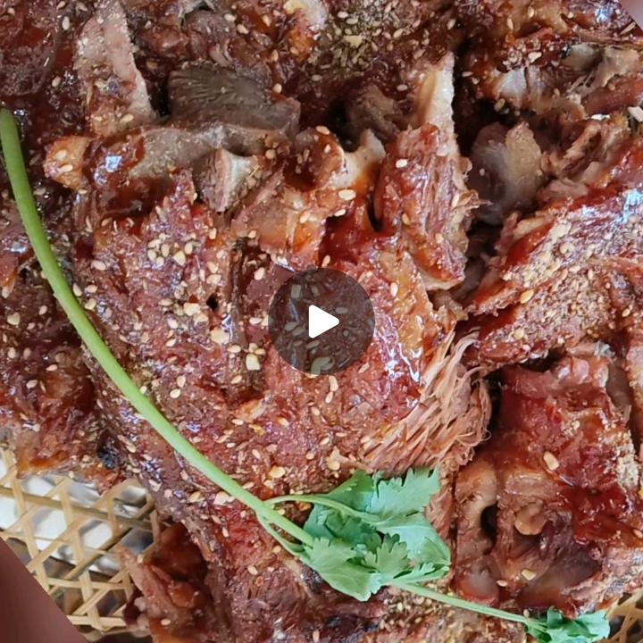 张蔚巧大嫂烤骨头官方号