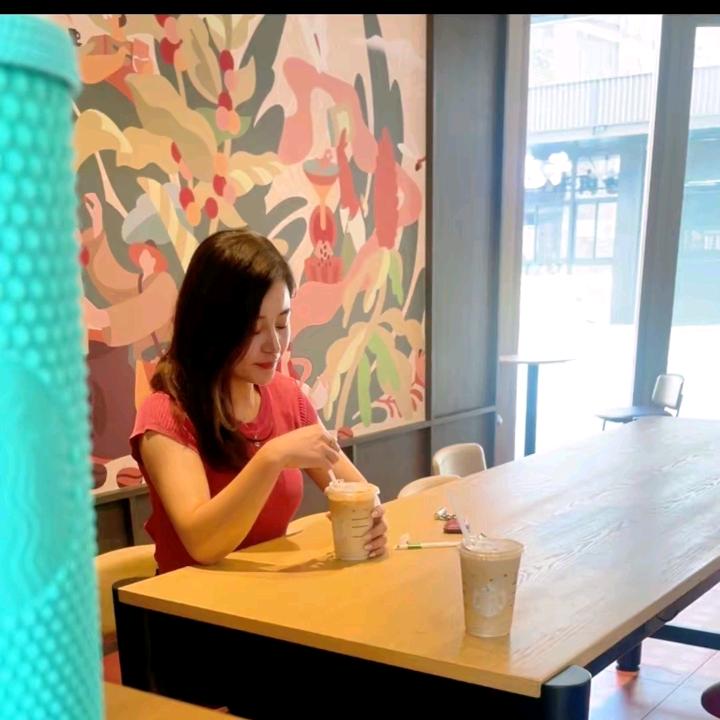 梅姐一个人