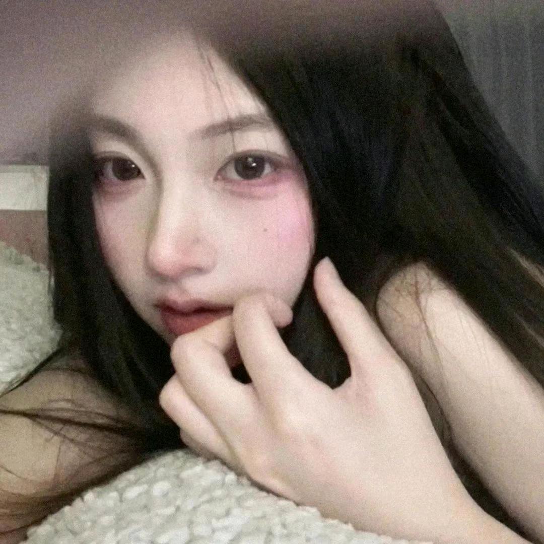 抓住星星看月亮