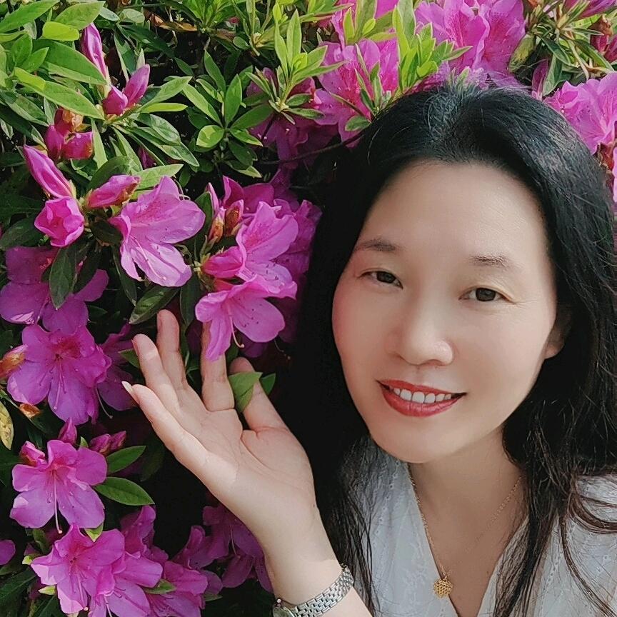 不为往事忧，只愿余生笑