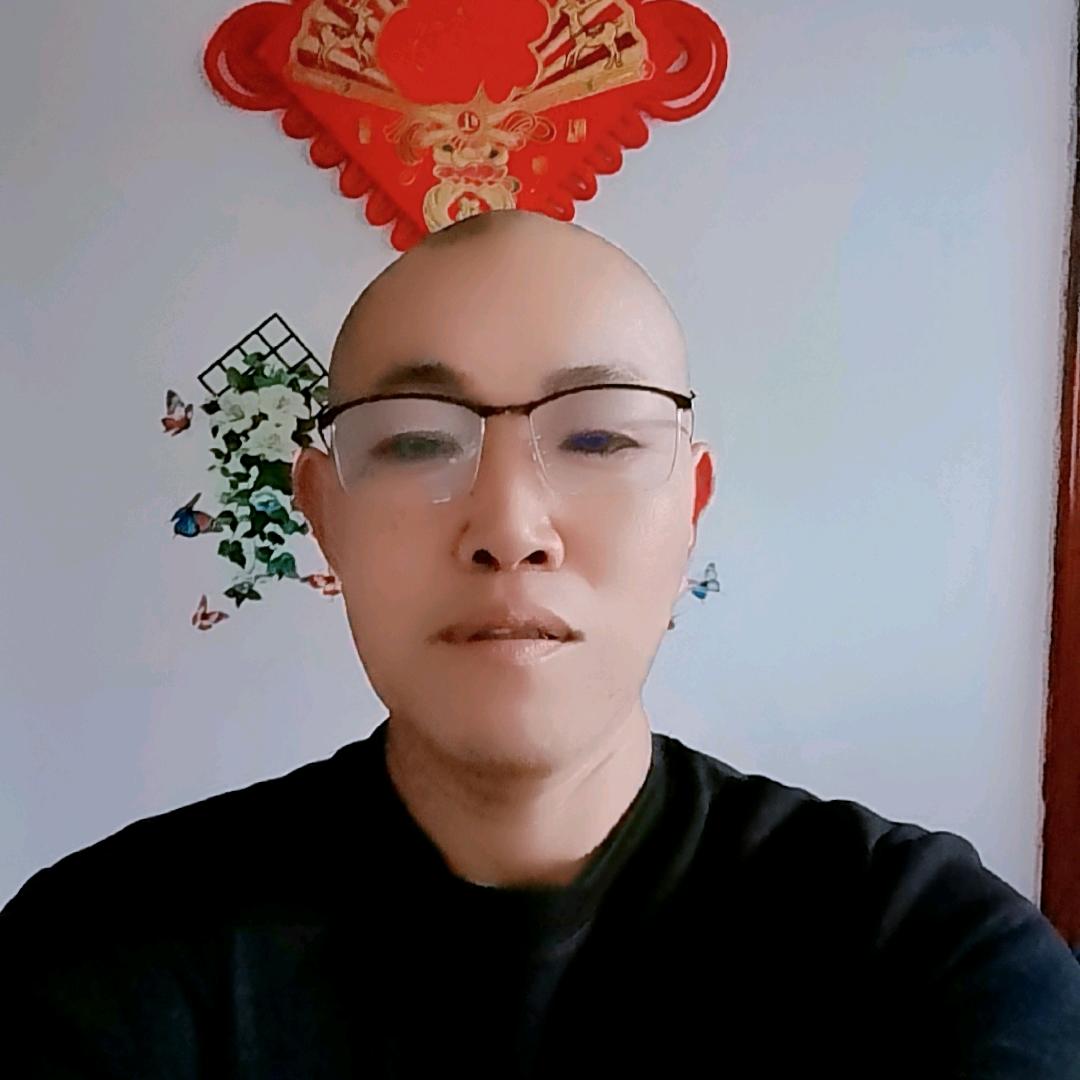 郑哥爱手舞每晚七点开播
