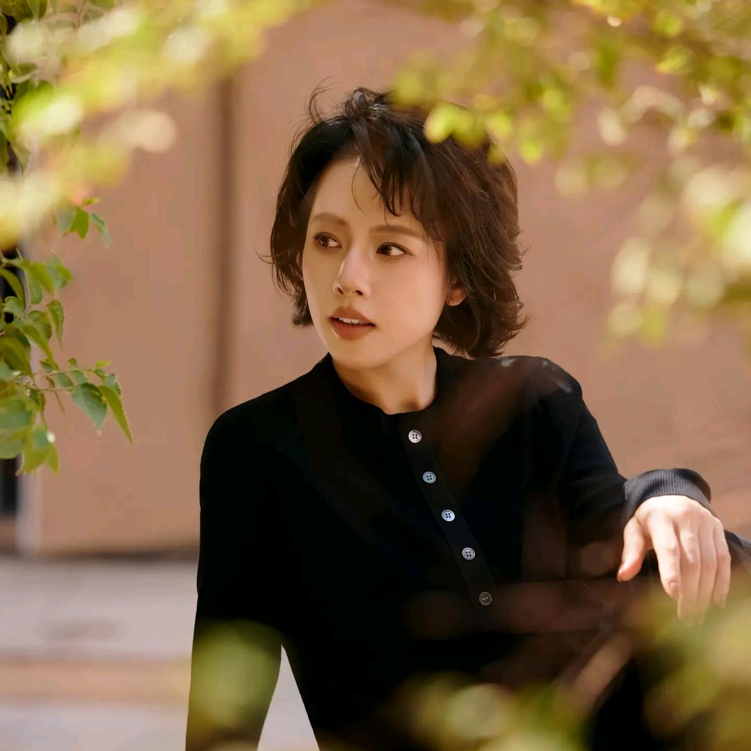 魏老板WDIVA(爆品穿搭分享)