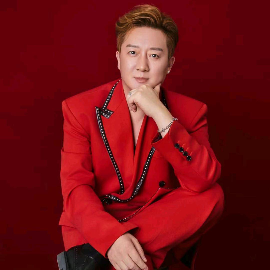 六哥潮奢（悦笑）