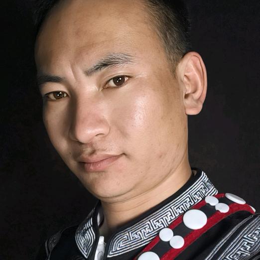 大山依依