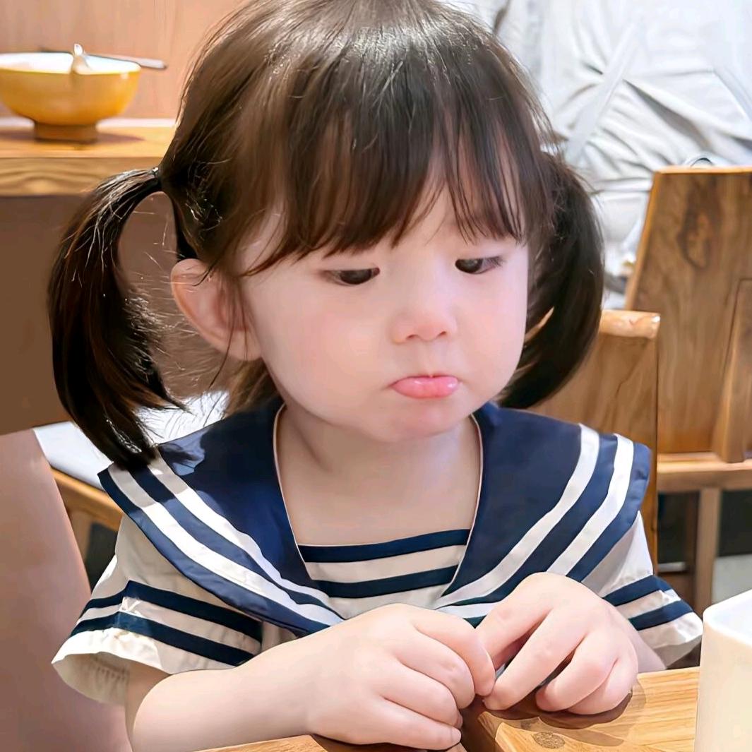 大口吃肉OvO