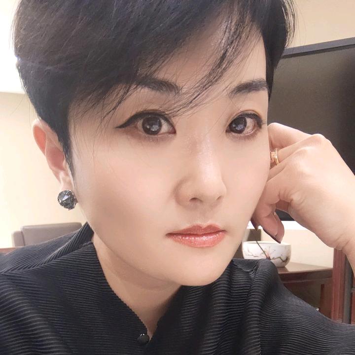 丝丝楠姐