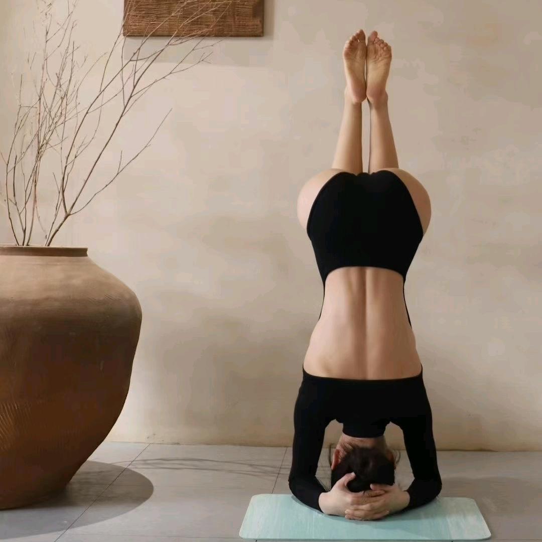 每天早上练瑜伽