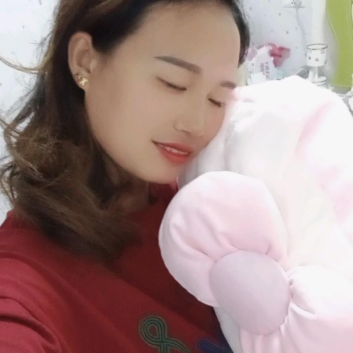 @我叫石头姐姐99丶