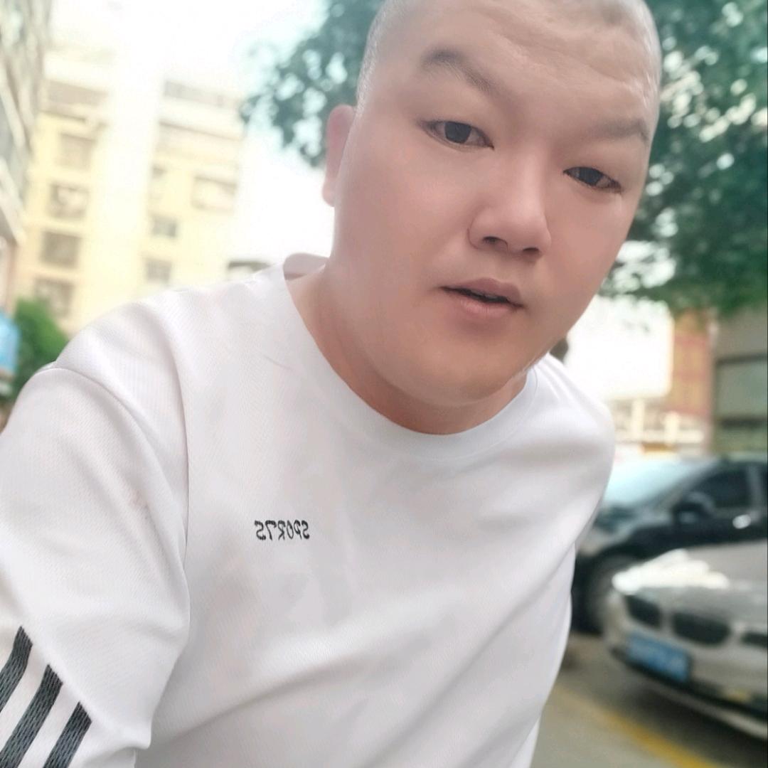 南宁浩森🌲万家美鞋坊