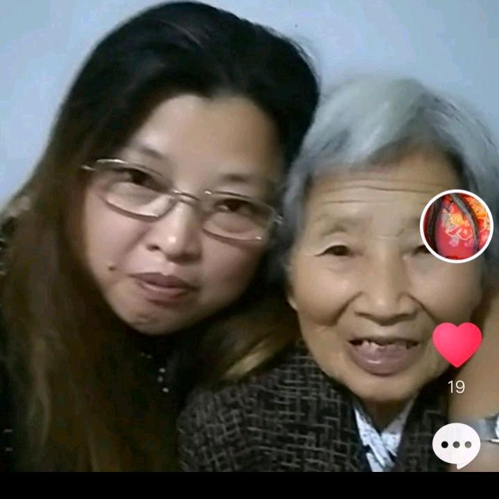 荣儿发姐