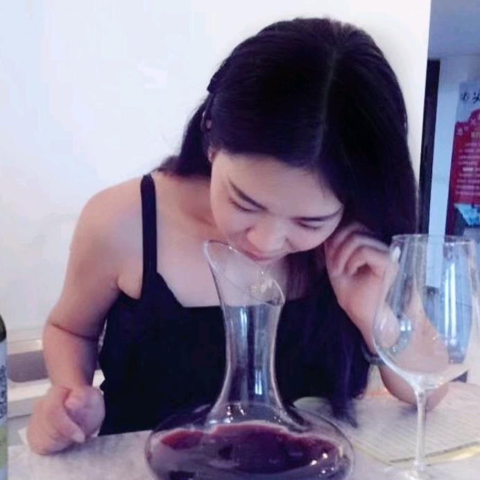*小橙子*