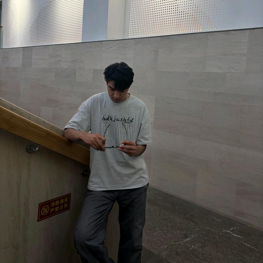 Aikeramu 红旗🇨🇳