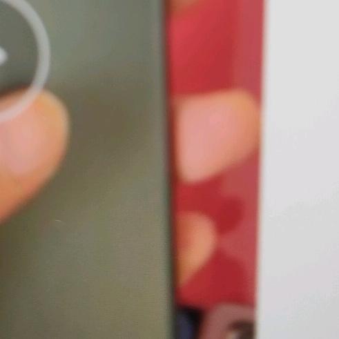 沉默不语