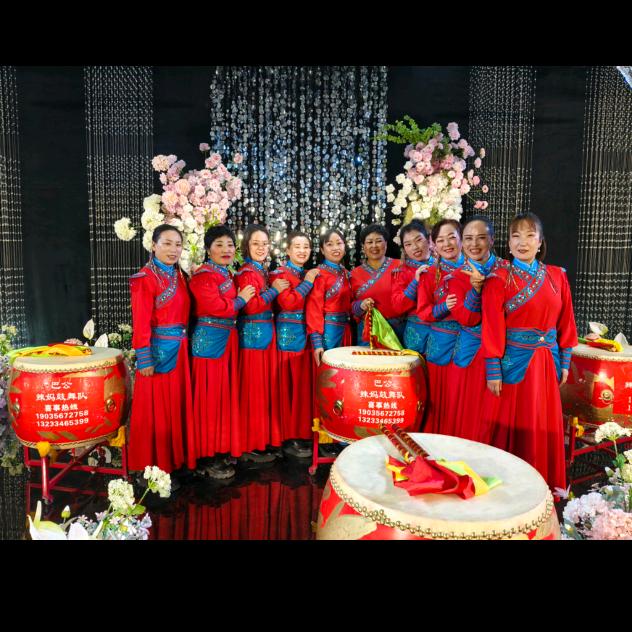 巴公辣妈婚庆团队（好物在橱窗）