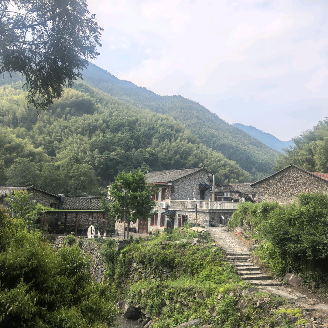 辀陌