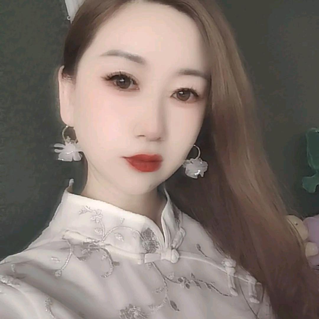 白玫瑰与红玫瑰