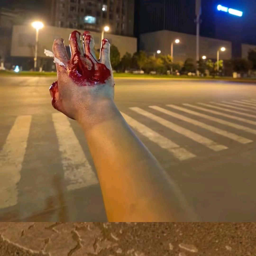 苗族90后挖机哥yang贵