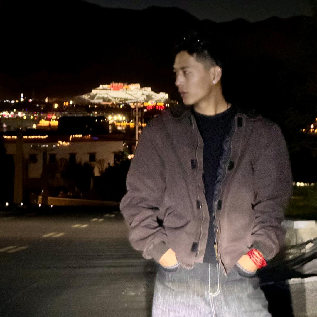 康巴男团F团