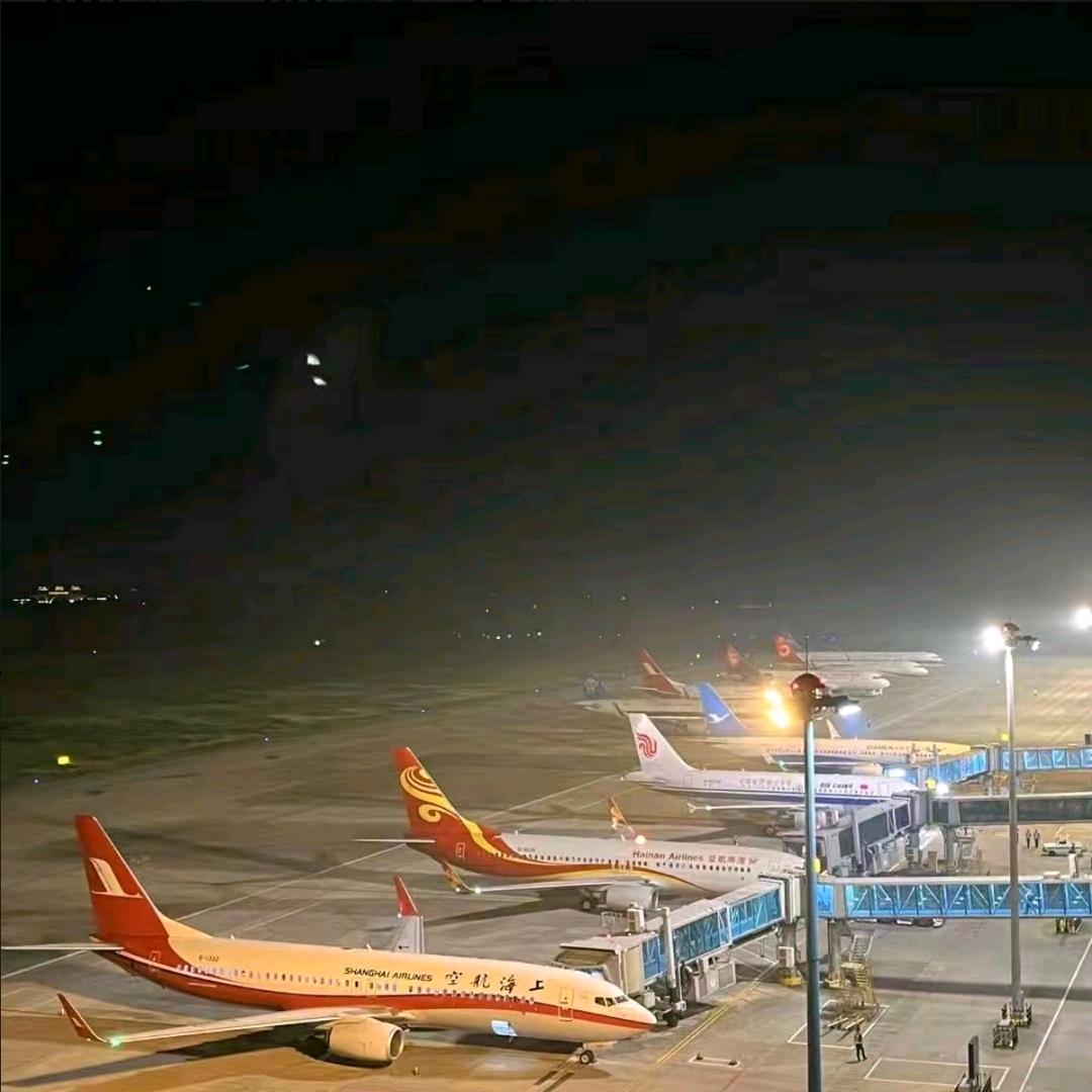 衡阳南岳机场拍飞机