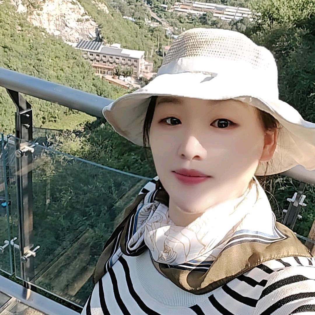 莉丽🌹
