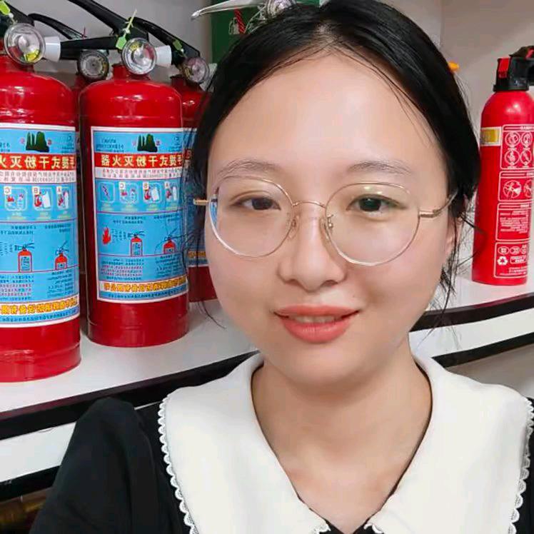 卖消防器材的小周