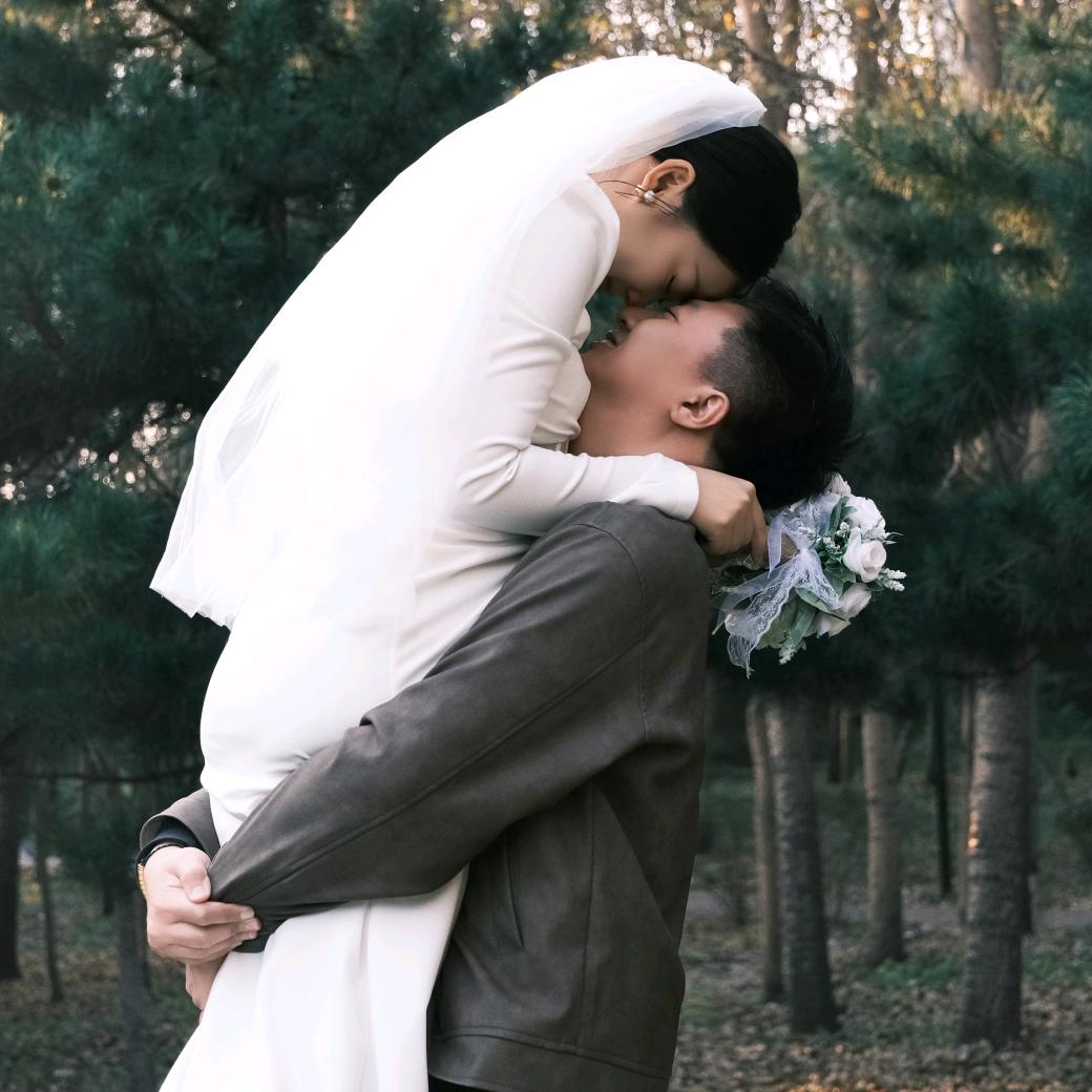 听他说她灬