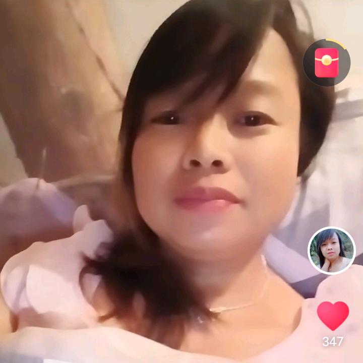 卑微的活着、