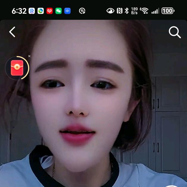 唱红歌的王蓉