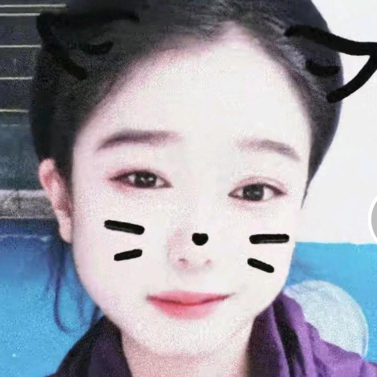 小小何