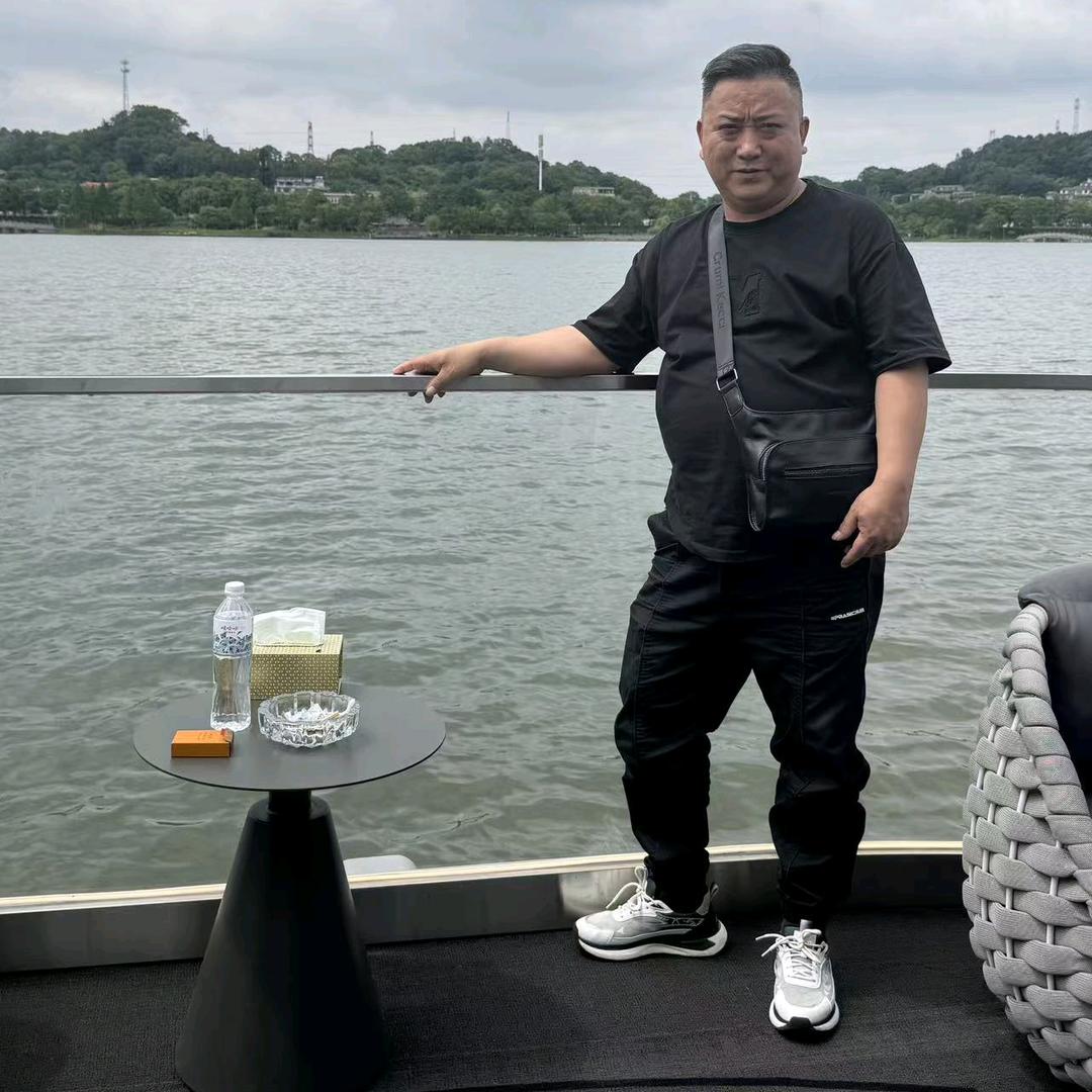 爷拽，拽爷