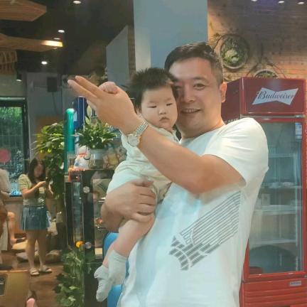 袁旭东