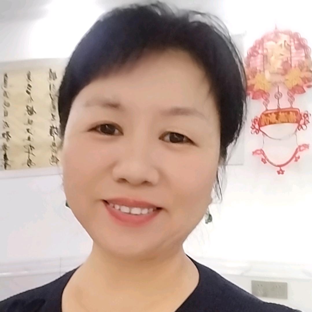 三个孙子的奶奶。