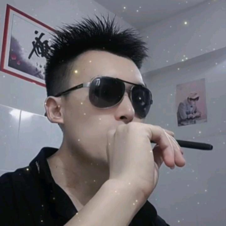 胡哥º² （茶麸）