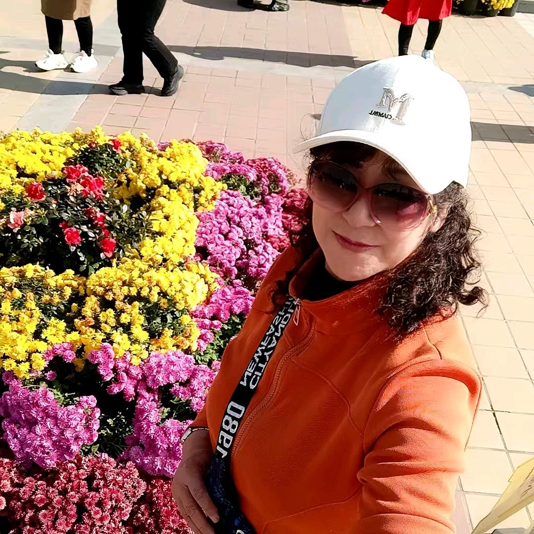 华姐，63年的兔