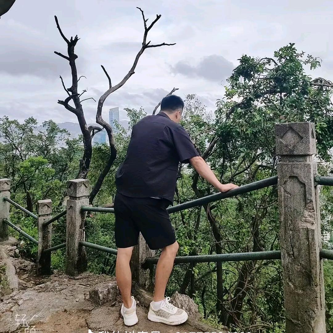 台风既过，天乍晴