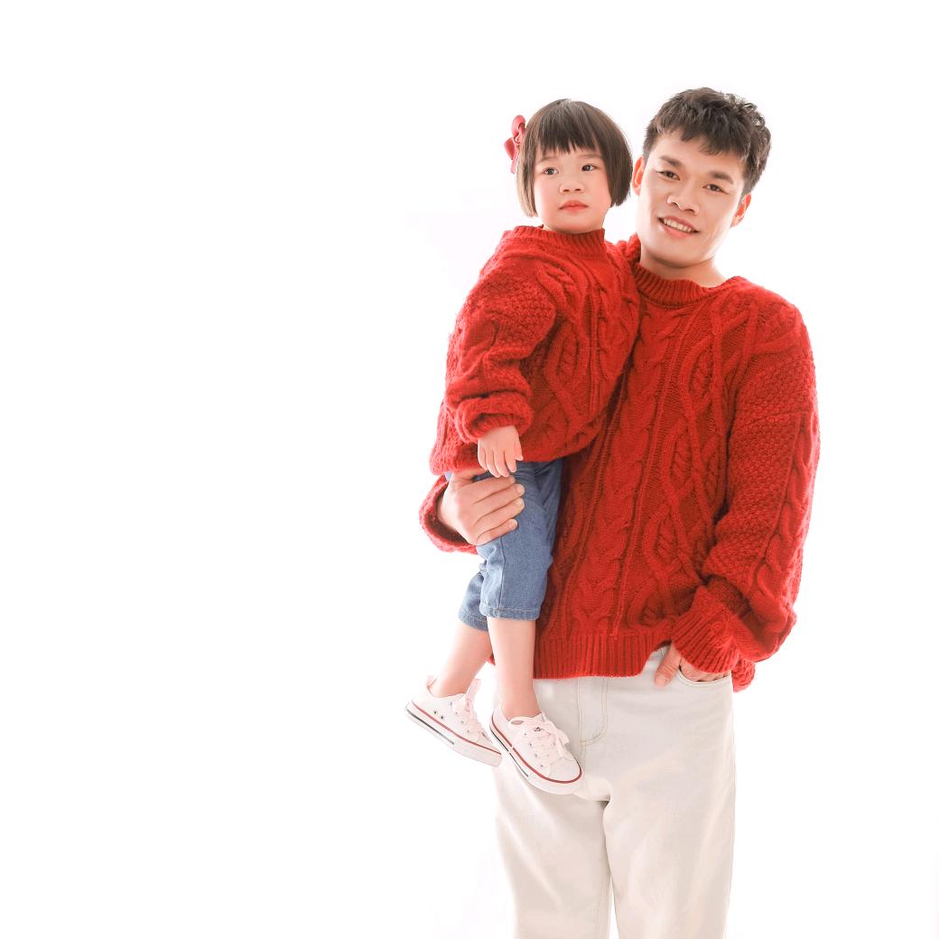 你斌哥在大河卖饲料。