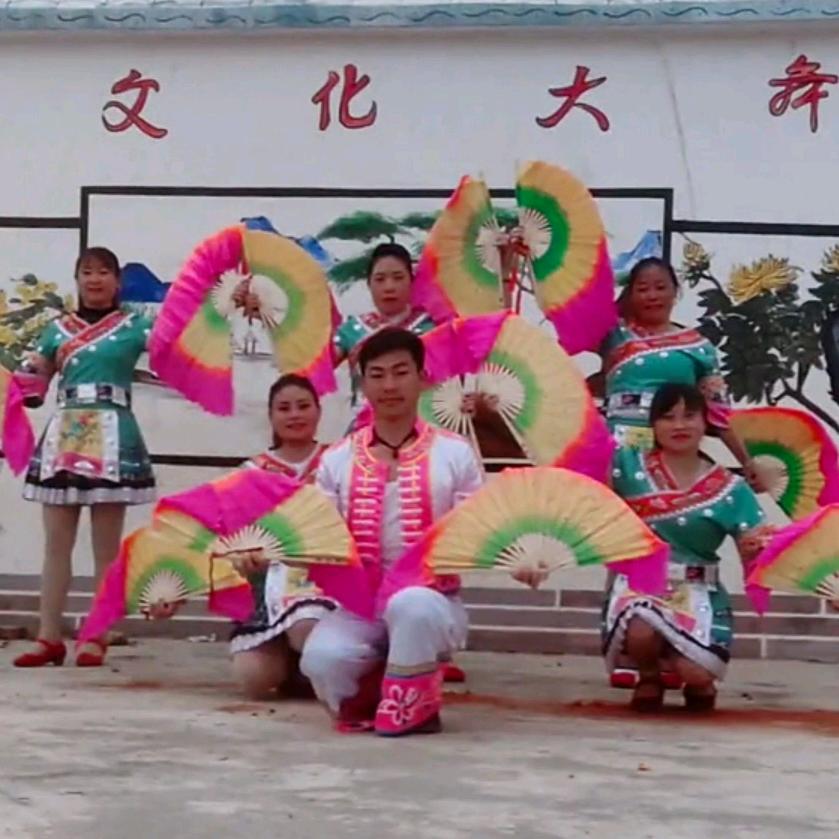 广南友谊花灯狮子队杜春
