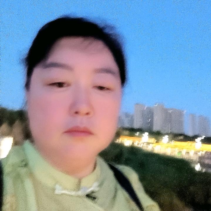 霞霞和婆婆的农村生活