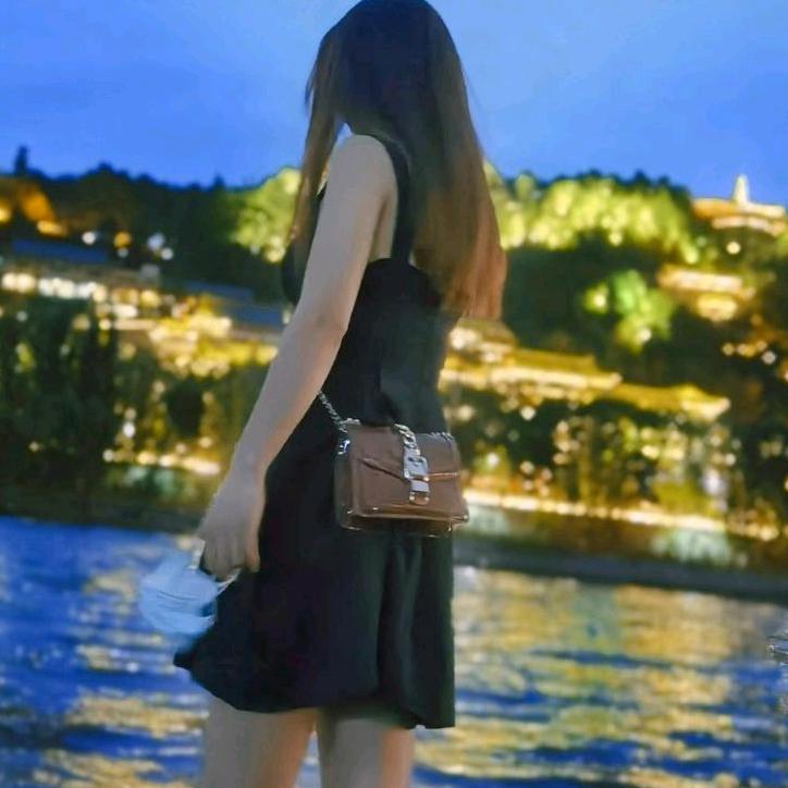 小潘吖
