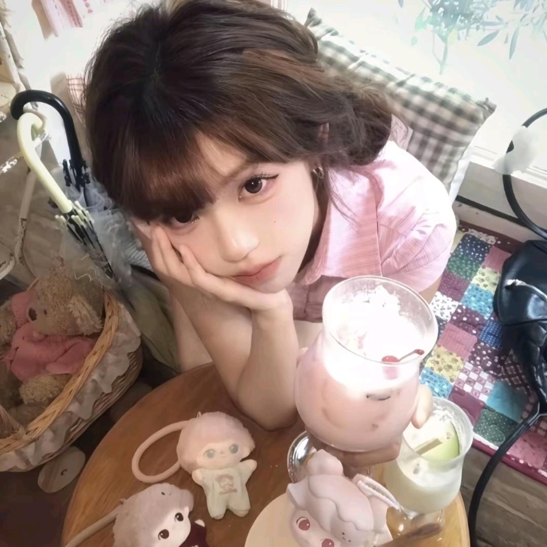 和人妻半夜吃夜宵被人妻丈夫发现被骂帅哥