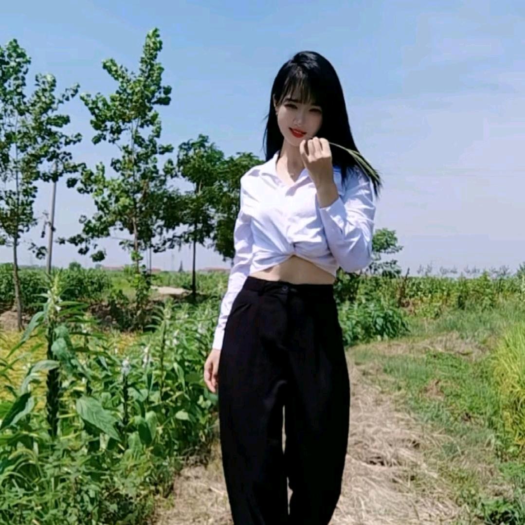 田埂姐姐