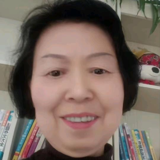 晓果A丨自习室余梦