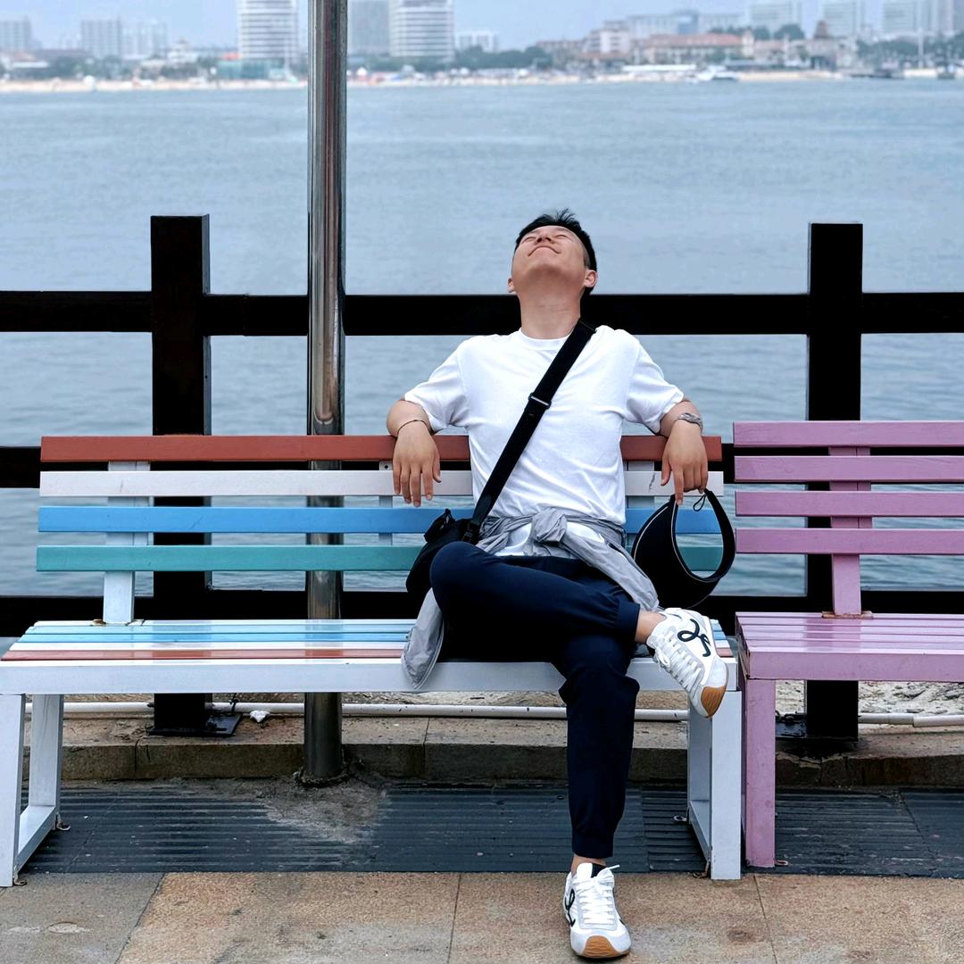 小吴（不太聪明）